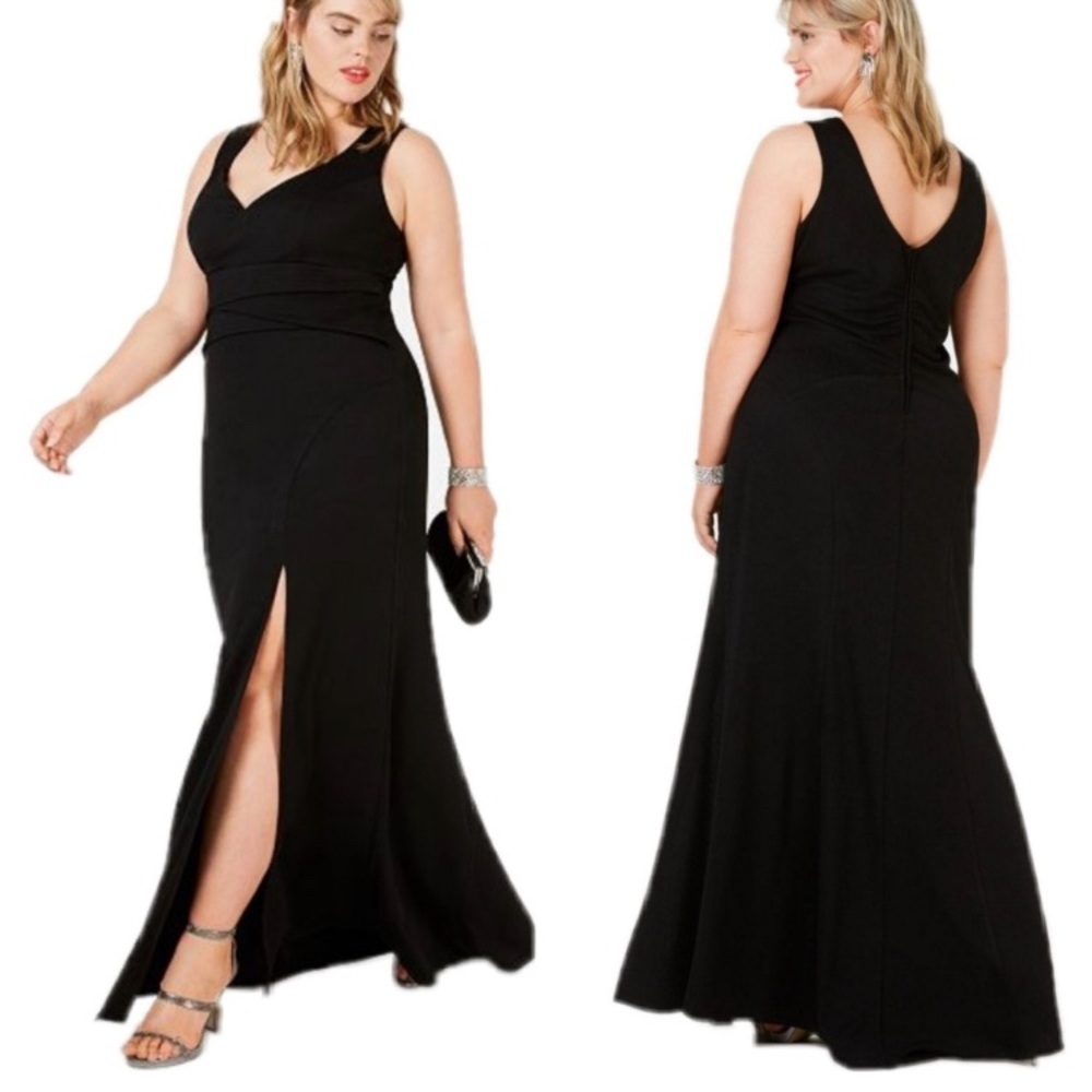 ❤️ Black Sweatheart High Slit Gown by Emerald Sundae